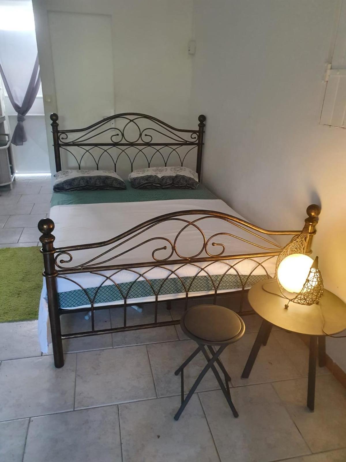 Le Sable Bleu - Evasion Tropicale A Sainte-Anne - Plage 5Min - Piscine - Parking - Logement Climatise - Vue Sur Les Palmiers - Parfait Pour Sejours En Famille Ou Entre Amis Exterior foto